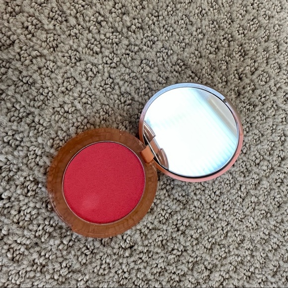 NIB Item Beauty Cream Blush - Picture 2 of 3